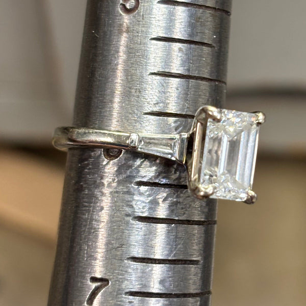 Ring Sizing — Gordon Jewelers Jewelry Repair