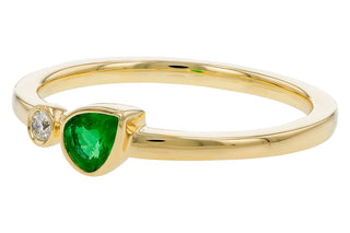 14K Yellow Gold Pear Emerald and Round Diamond Ring