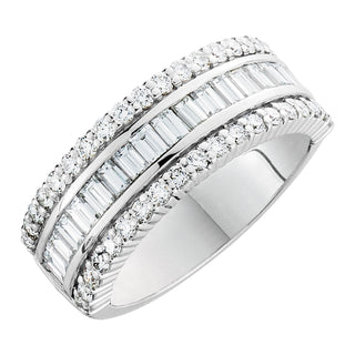 Diamond Ring in 14k white gold