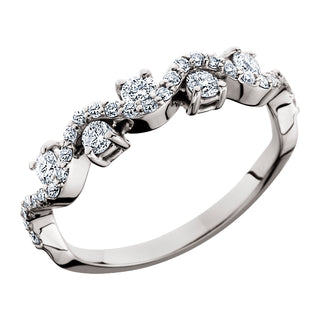 Diamond Ring in 14k white gold