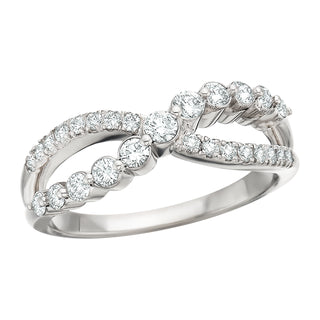 Majestic Diamond Ring in 14k white gold