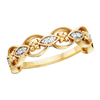 Diamond Ring in 14k yellow gold