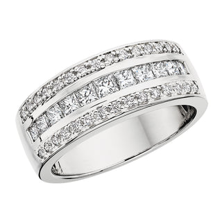Diamond Ring in 14k white gold