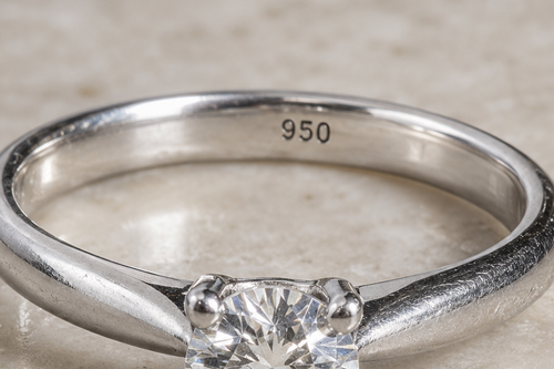Platinum jewelry stamps and hallmarks
