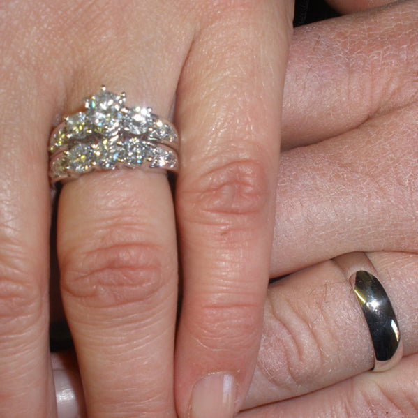 Her mother's wedding set